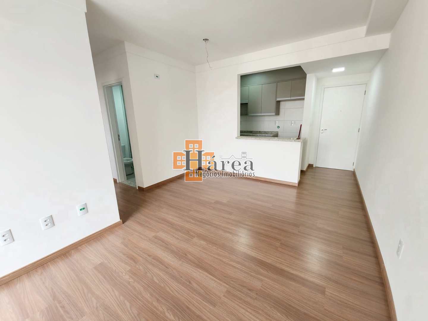 Apartamento à venda com 2 quartos, 67m² - Foto 1