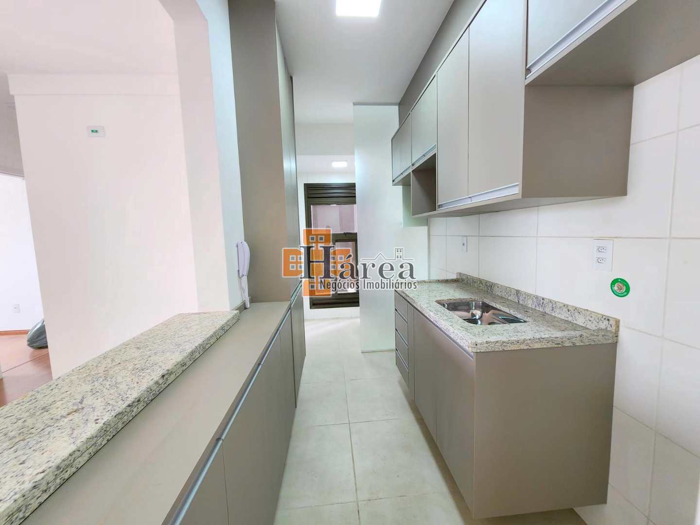 Apartamento à venda com 2 quartos, 67m² - Foto 14