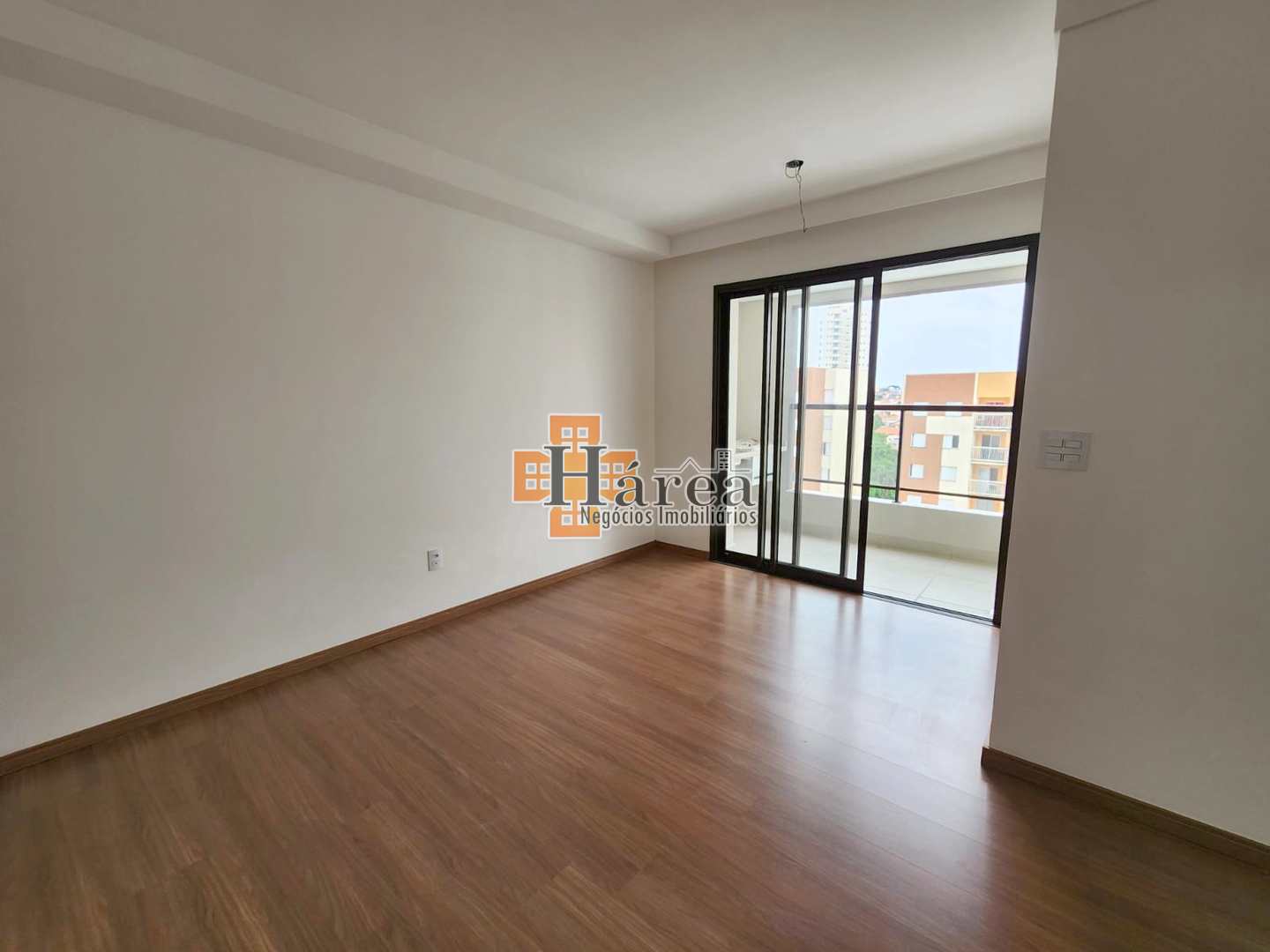 Apartamento à venda com 2 quartos, 67m² - Foto 3