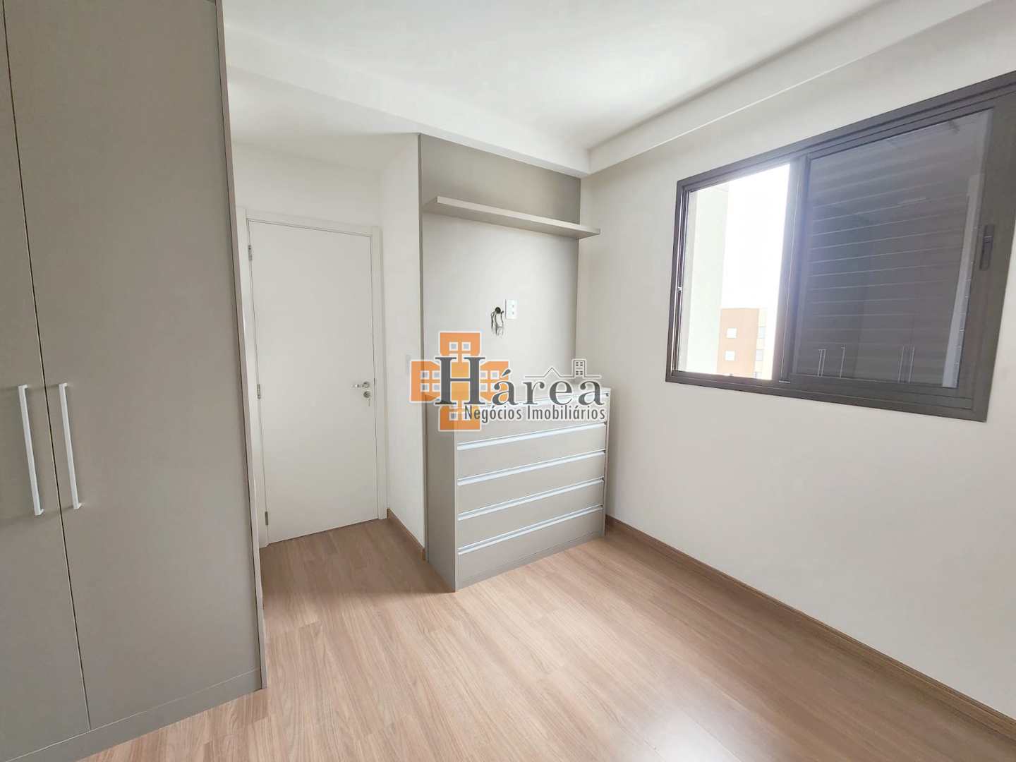 Apartamento à venda com 2 quartos, 67m² - Foto 7