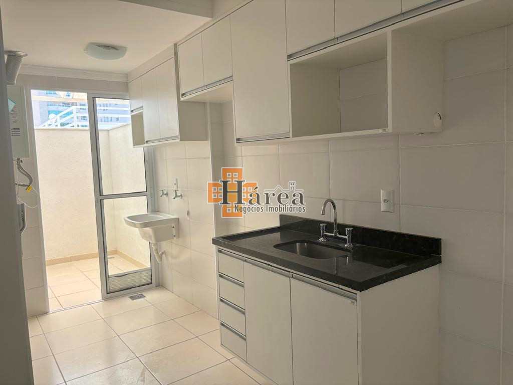 Apartamento para alugar com 3 quartos, 77m² - Foto 11