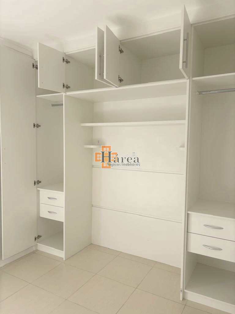 Apartamento para alugar com 3 quartos, 77m² - Foto 4