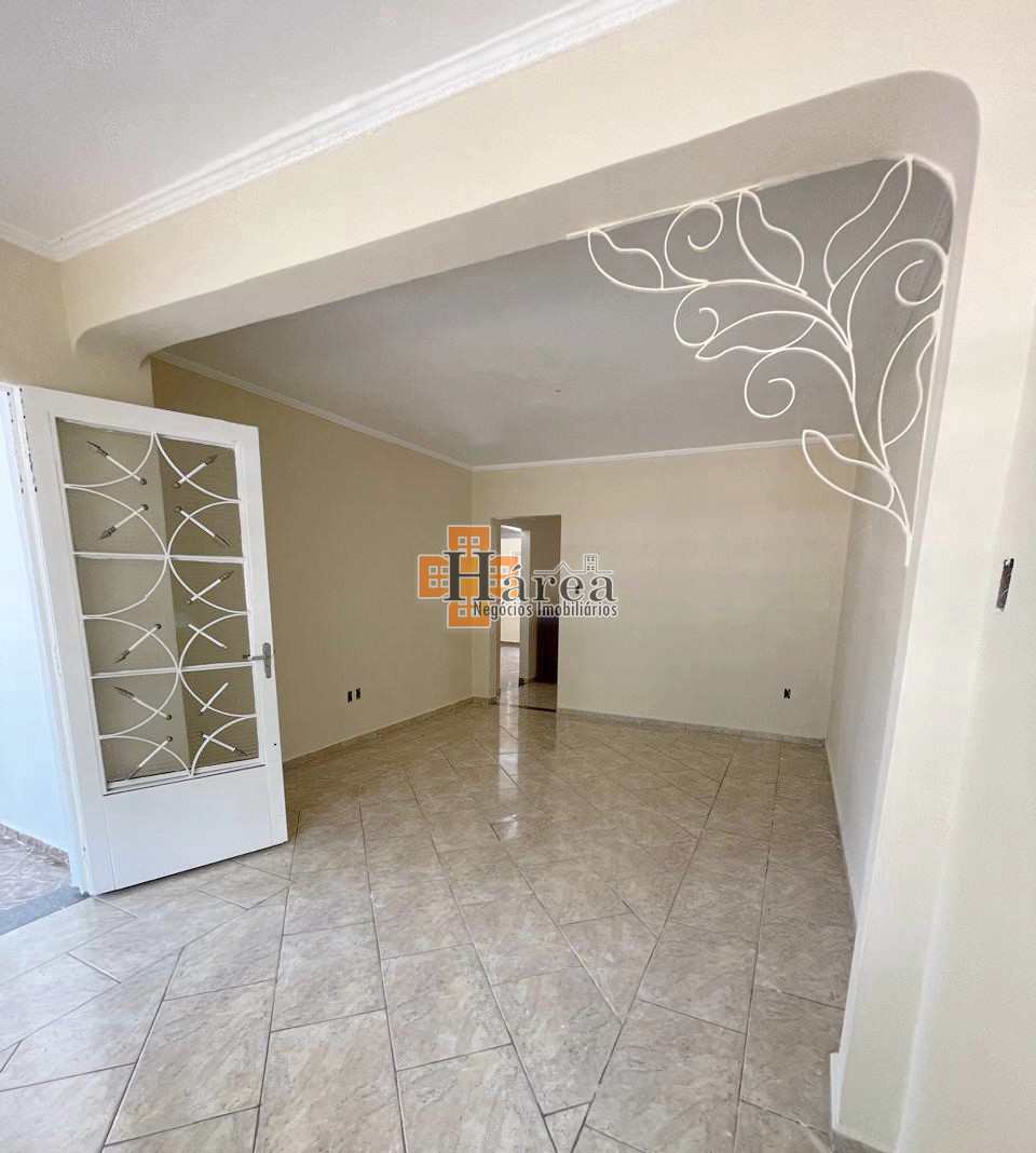 Casa à venda com 2 quartos, 150m² - Foto 4