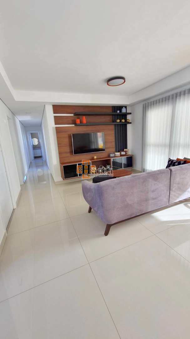 Apartamento à venda com 3 quartos, 166m² - Foto 7