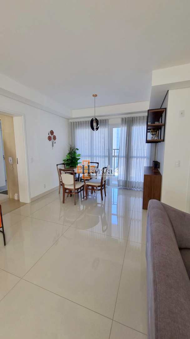 Apartamento à venda com 3 quartos, 166m² - Foto 3