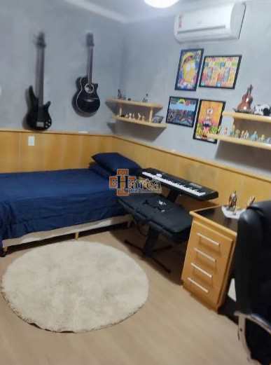 Sobrado à venda com 4 quartos, 340m² - Foto 7