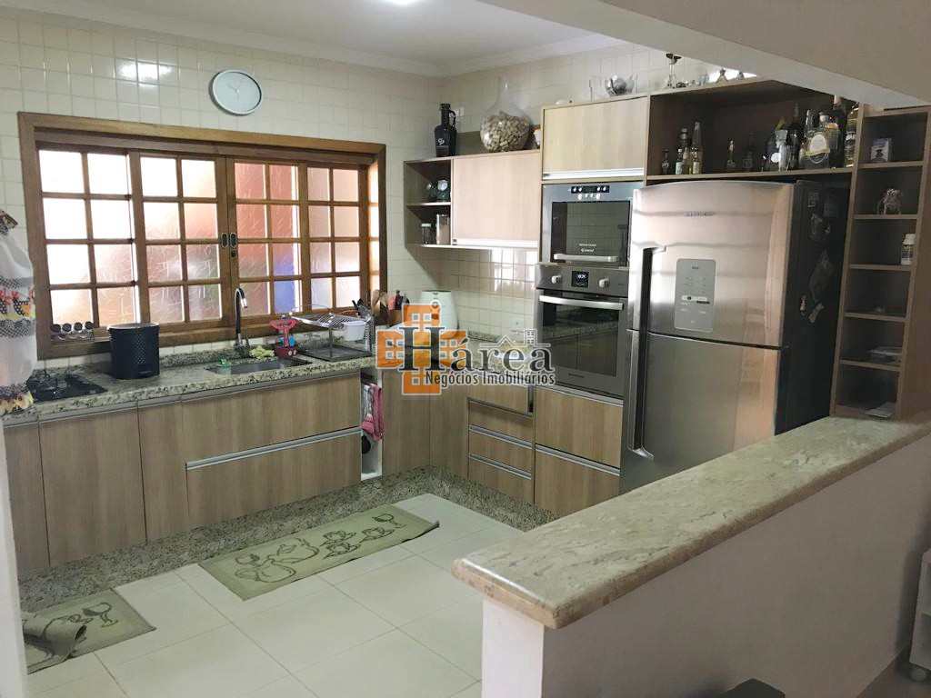 Sobrado à venda com 3 quartos, 183m² - Foto 6