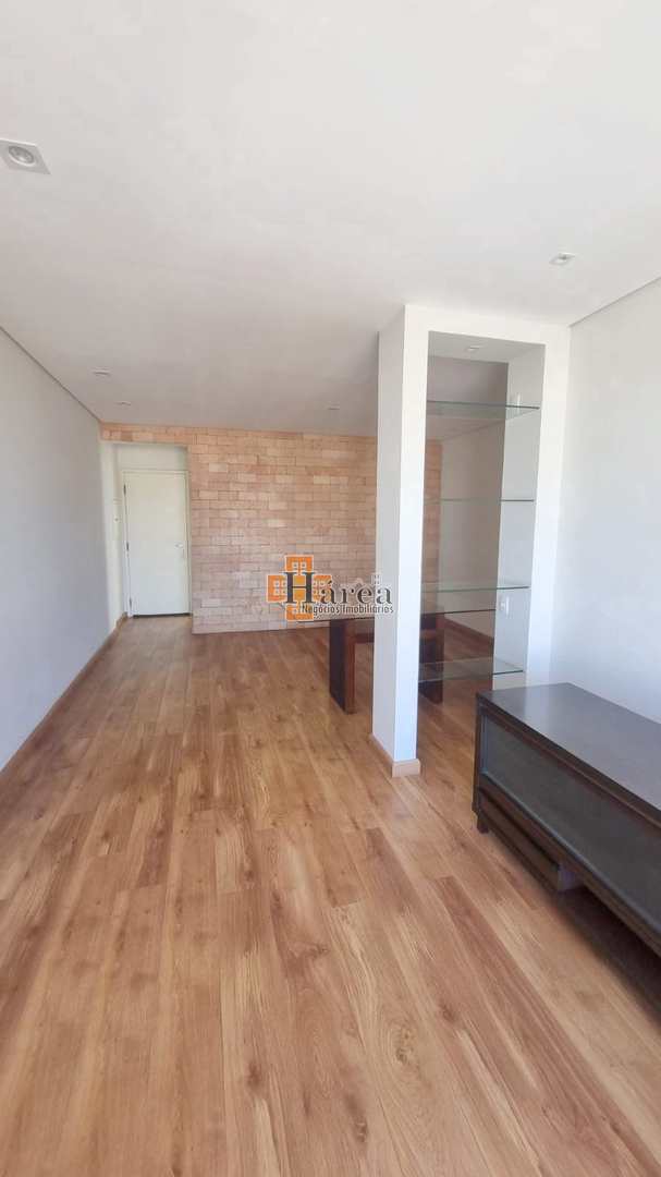 Apartamento à venda com 3 quartos, 121m² - Foto 7