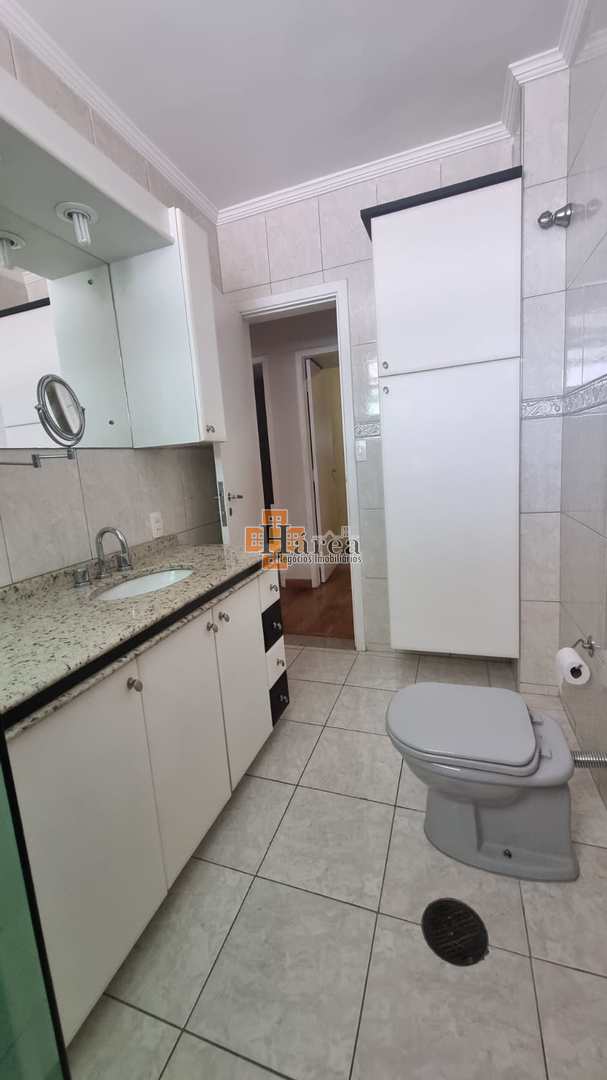 Apartamento à venda com 3 quartos, 121m² - Foto 19