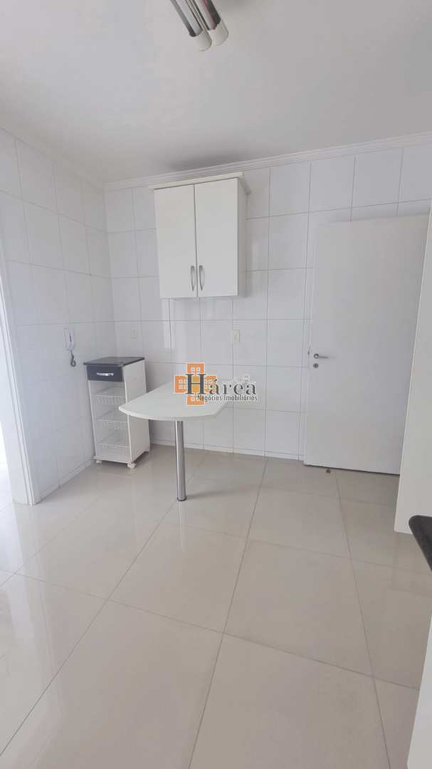 Apartamento à venda com 3 quartos, 121m² - Foto 14