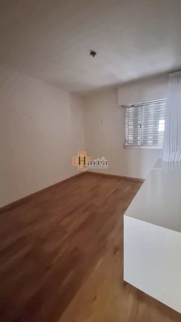 Apartamento à venda com 3 quartos, 121m² - Foto 17