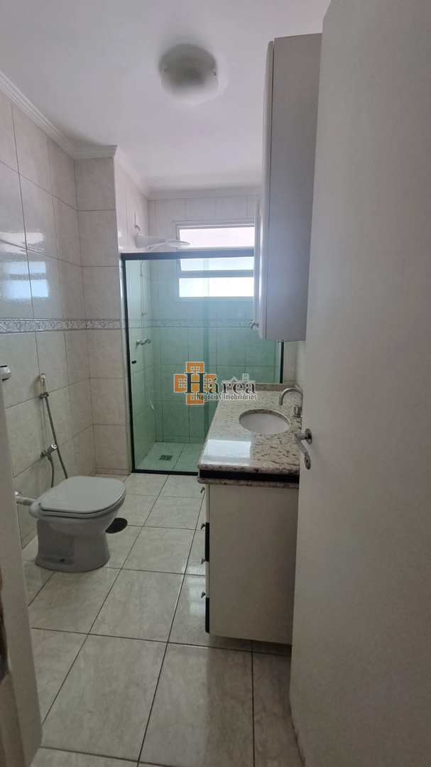 Apartamento à venda com 3 quartos, 121m² - Foto 18