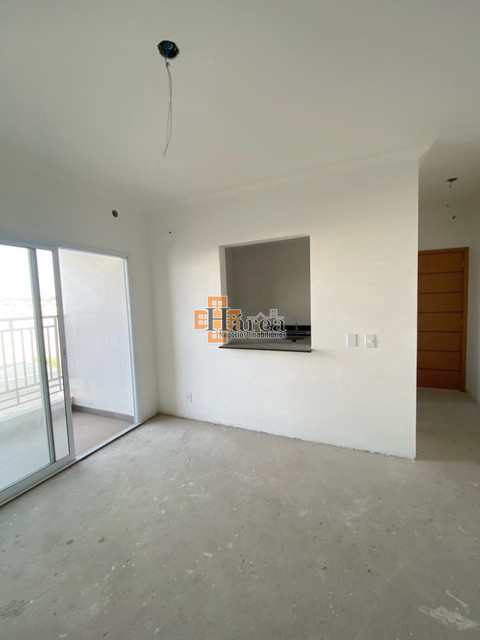 Apartamento à venda com 3 quartos, 80m² - Foto 1