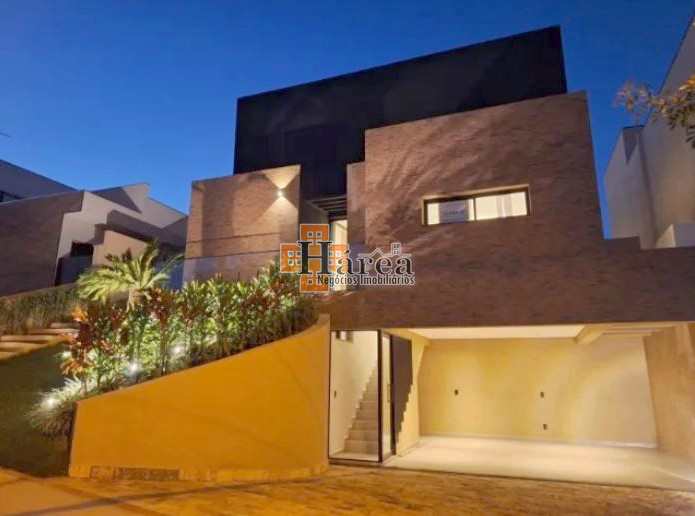 Casa de Condomínio à venda com 4 quartos, 317m² - Foto 16