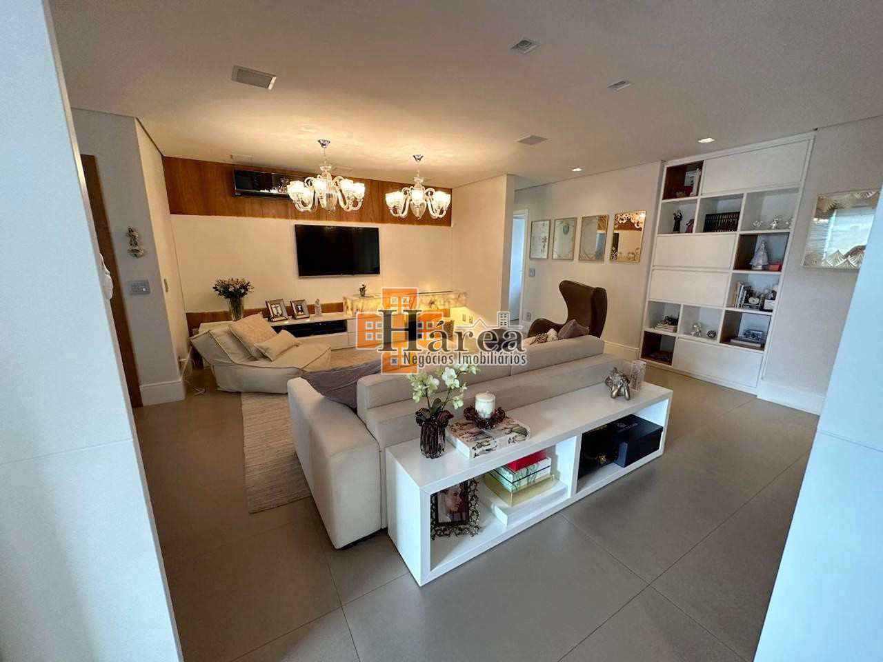 Apartamento à venda com 3 quartos, 215m² - Foto 5