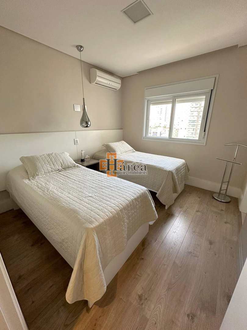 Apartamento à venda com 3 quartos, 215m² - Foto 15