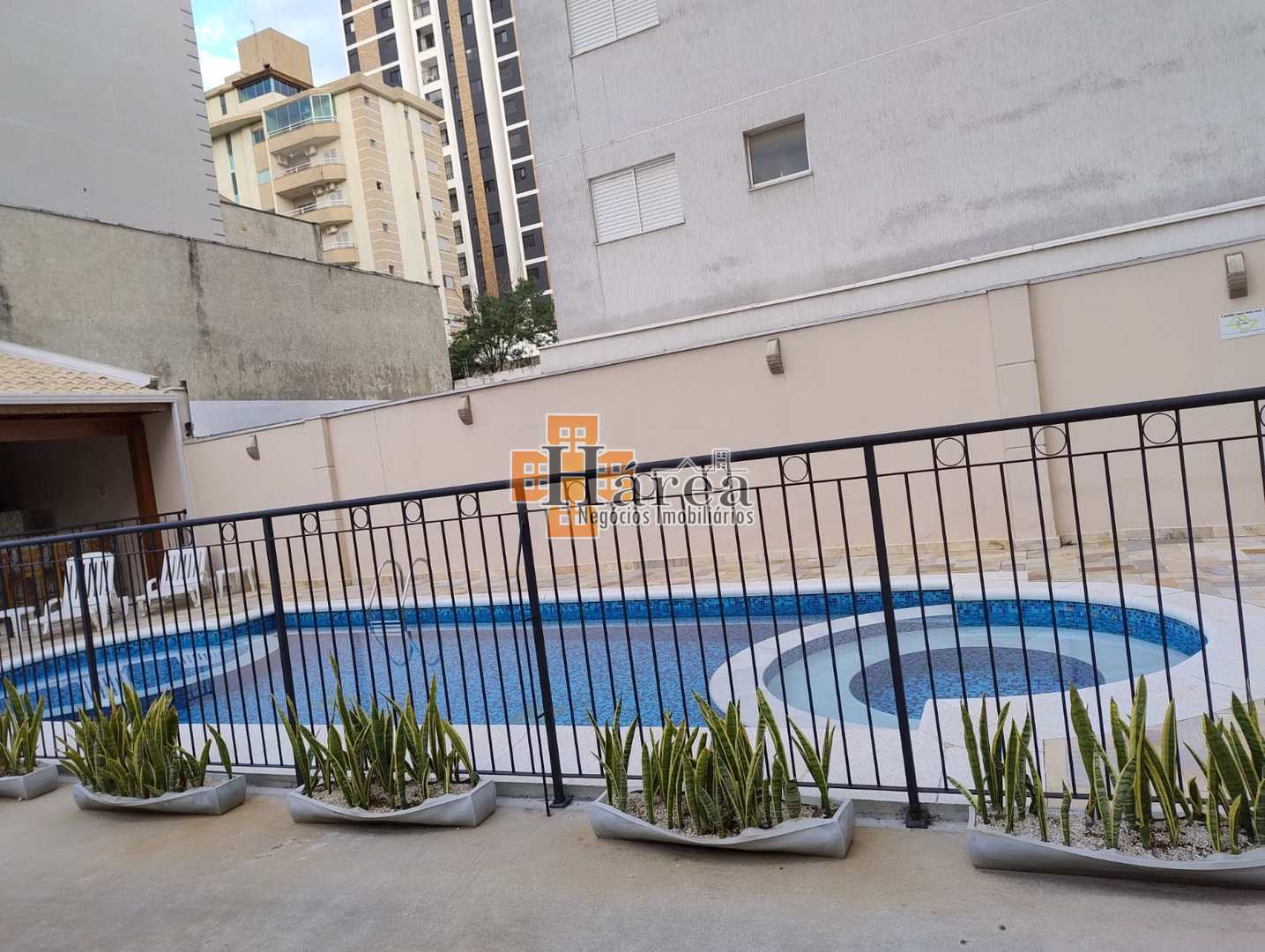 Apartamento à venda com 2 quartos, 64m² - Foto 28