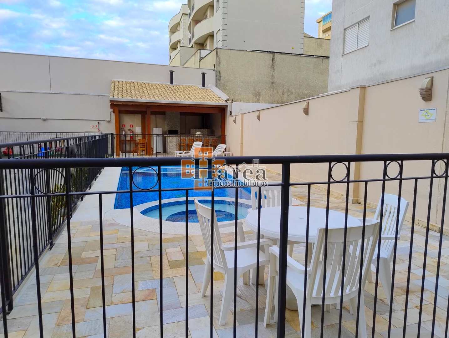 Apartamento à venda com 2 quartos, 64m² - Foto 30