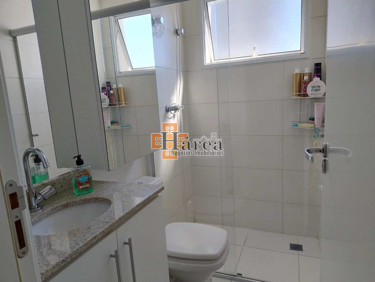 Apartamento à venda com 2 quartos, 64m² - Foto 18