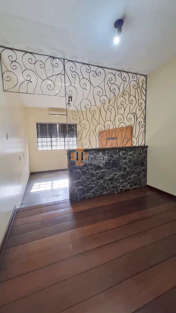 Sobrado à venda e aluguel com 3 quartos, 357m² - Foto 15