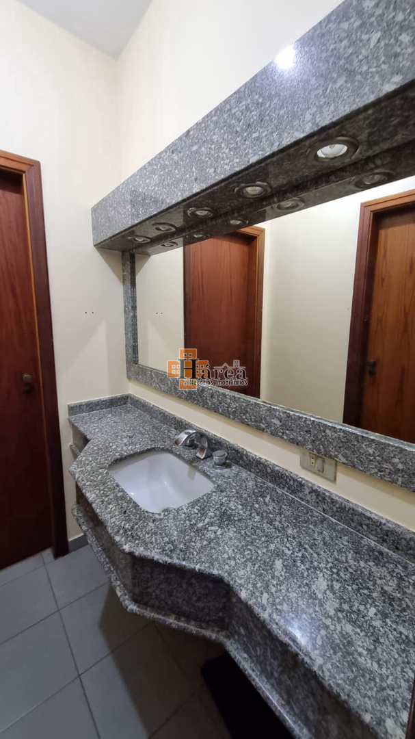 Sobrado à venda e aluguel com 3 quartos, 357m² - Foto 20