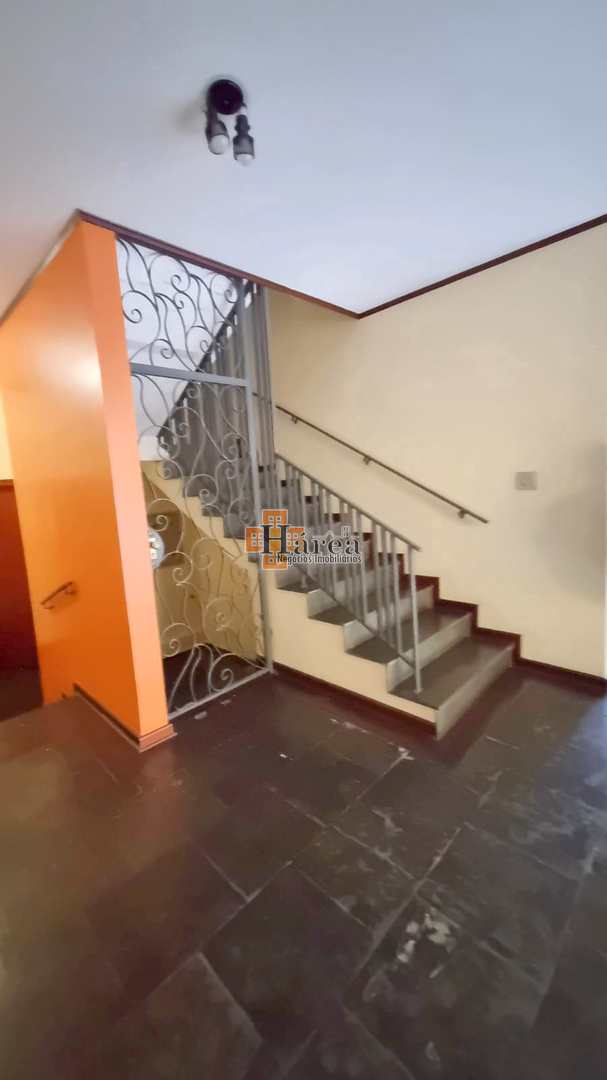 Sobrado à venda e aluguel com 3 quartos, 357m² - Foto 8