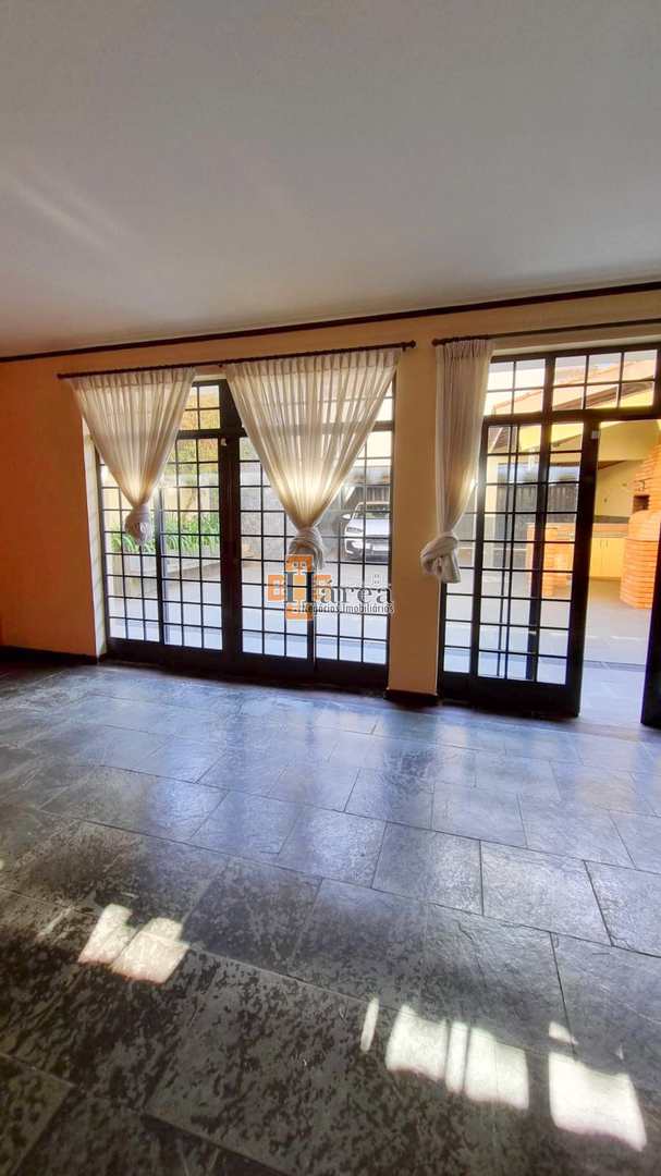 Sobrado à venda e aluguel com 3 quartos, 357m² - Foto 14