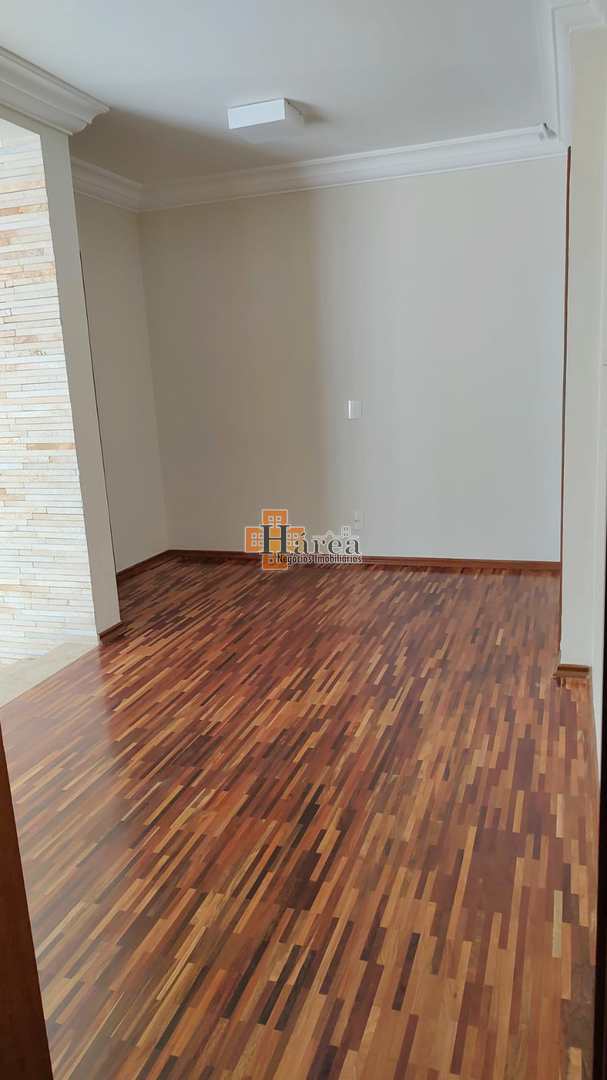 Sobrado para alugar com 3 quartos, 309m² - Foto 13