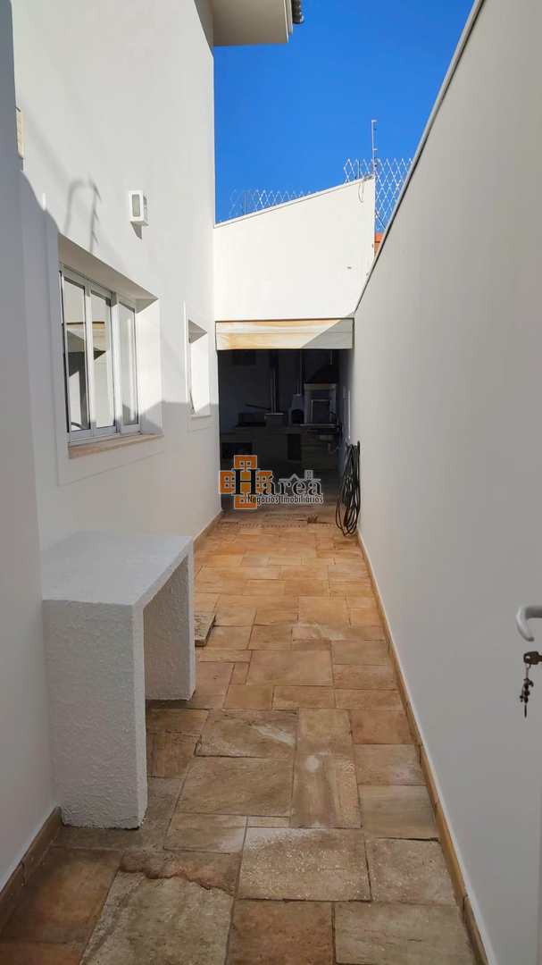 Sobrado para alugar com 3 quartos, 309m² - Foto 58