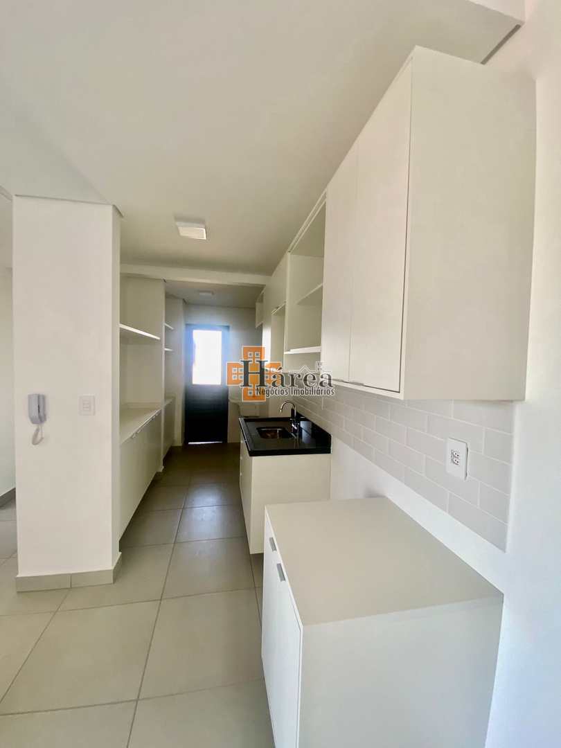 Apartamento para alugar com 2 quartos, 76m² - Foto 11