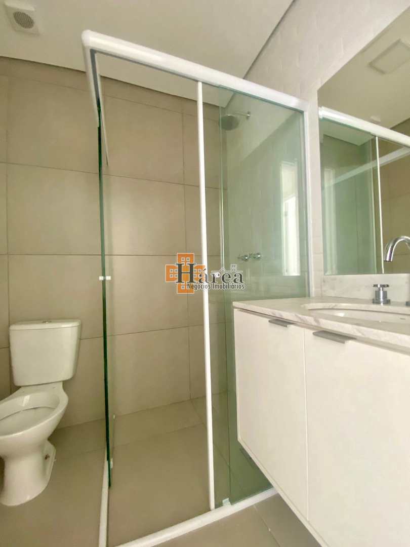 Apartamento para alugar com 3 quartos, 95m² - Foto 11