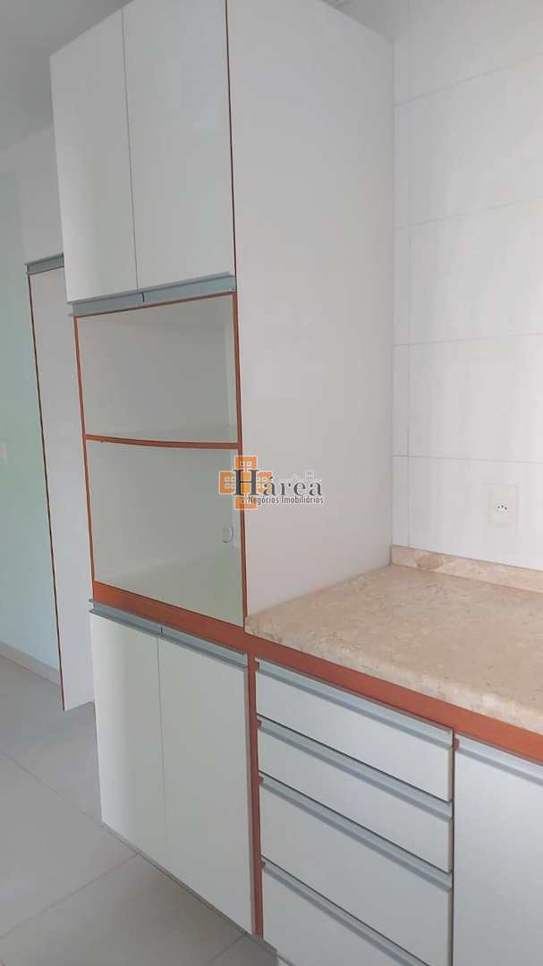 Apartamento para alugar com 2 quartos, 72m² - Foto 13