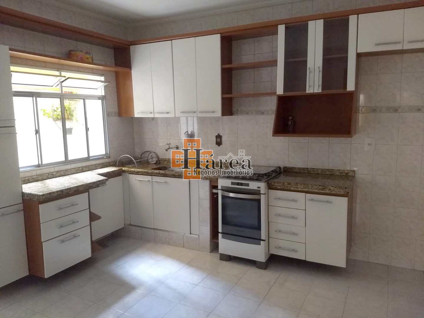 Apartamento para alugar com 2 quartos, 75m² - Foto 7