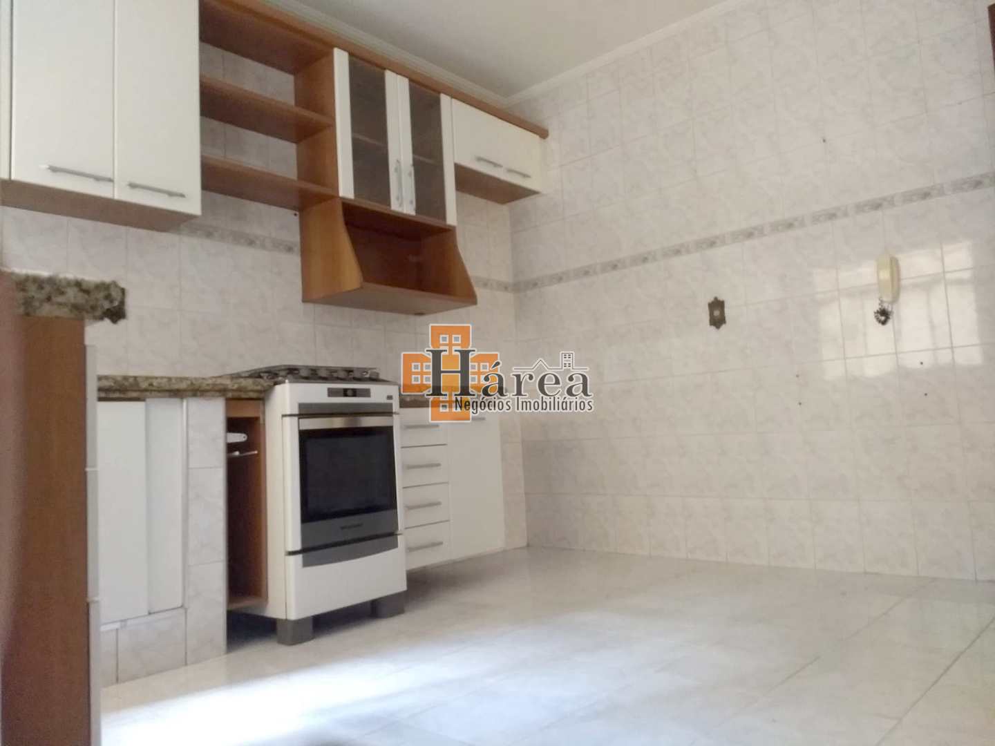 Apartamento para alugar com 2 quartos, 75m² - Foto 8