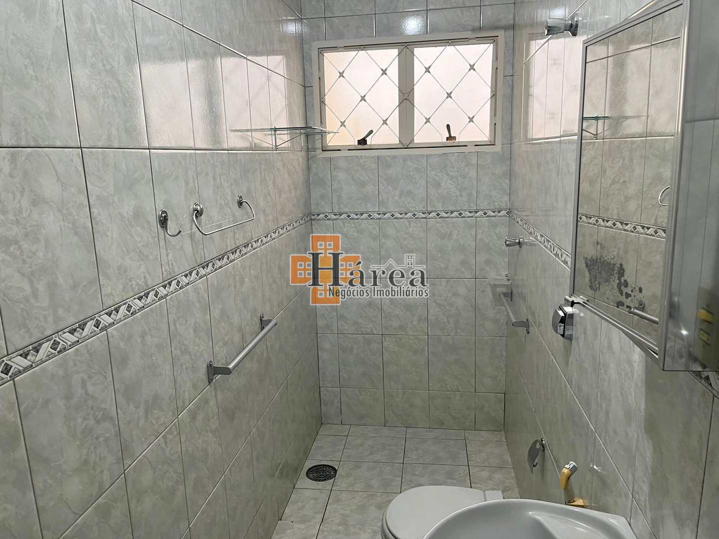 Casa para alugar com 3 quartos, 179m² - Foto 11