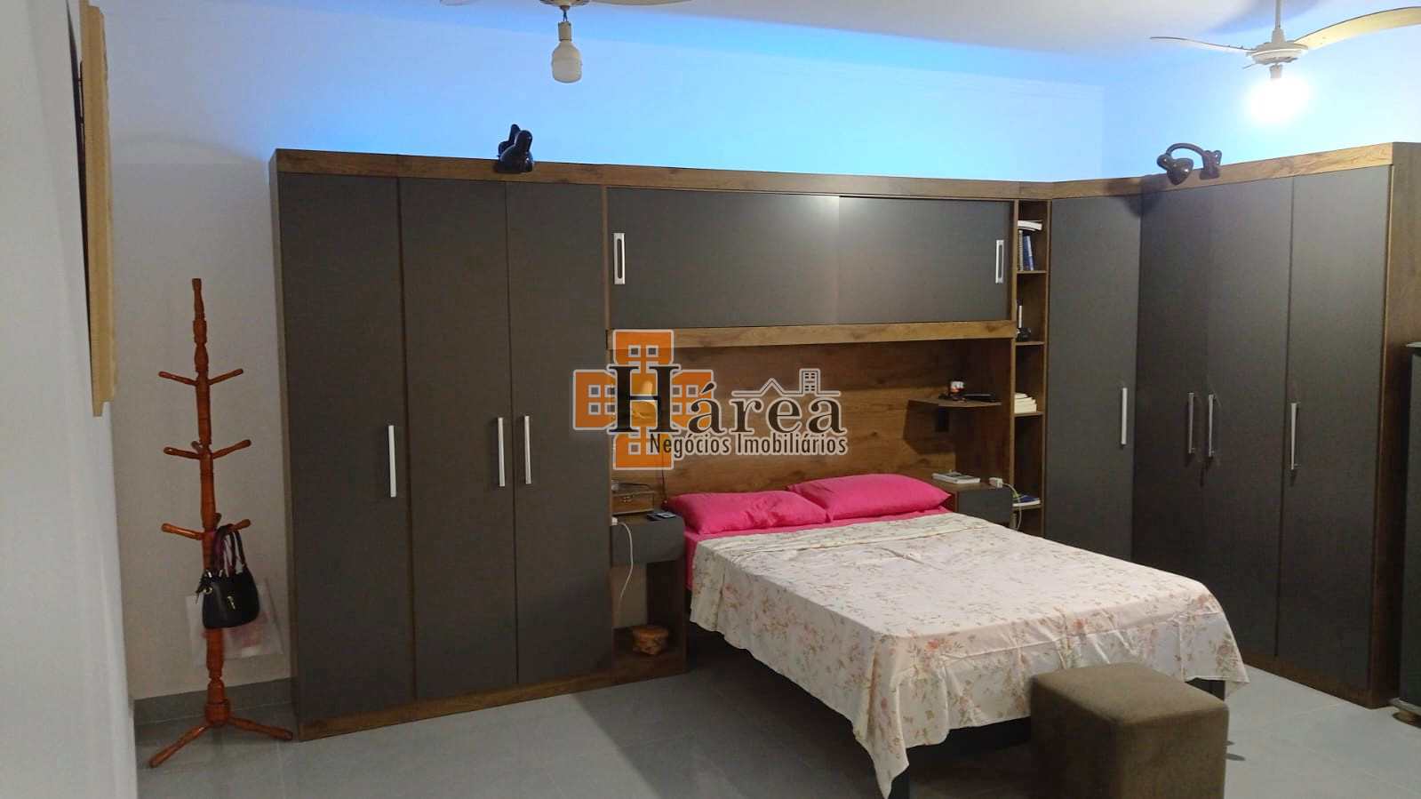 Casa à venda com 2 quartos, 190m² - Foto 13