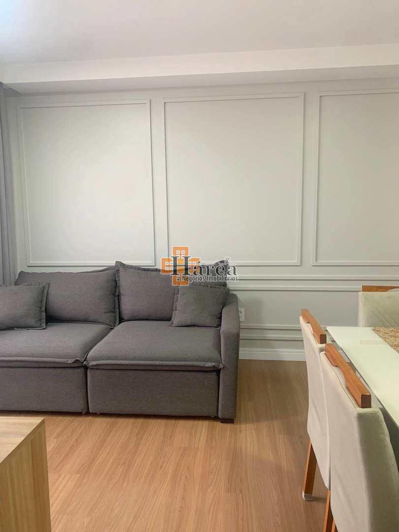 Apartamento à venda com 2 quartos, 62m² - Foto 3