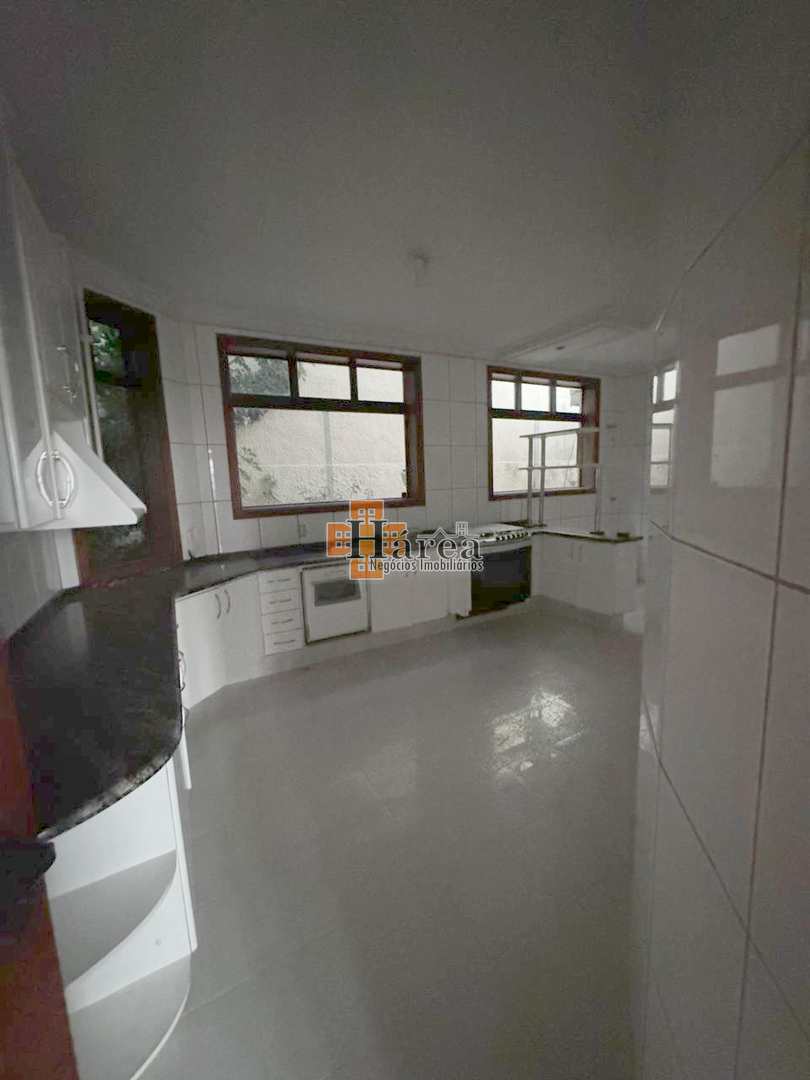 Casa para alugar com 4 quartos, 491m² - Foto 16