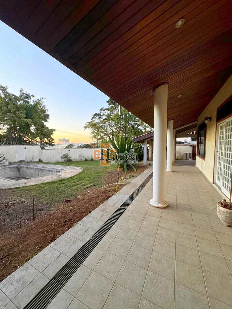 Casa para alugar com 4 quartos, 491m² - Foto 20