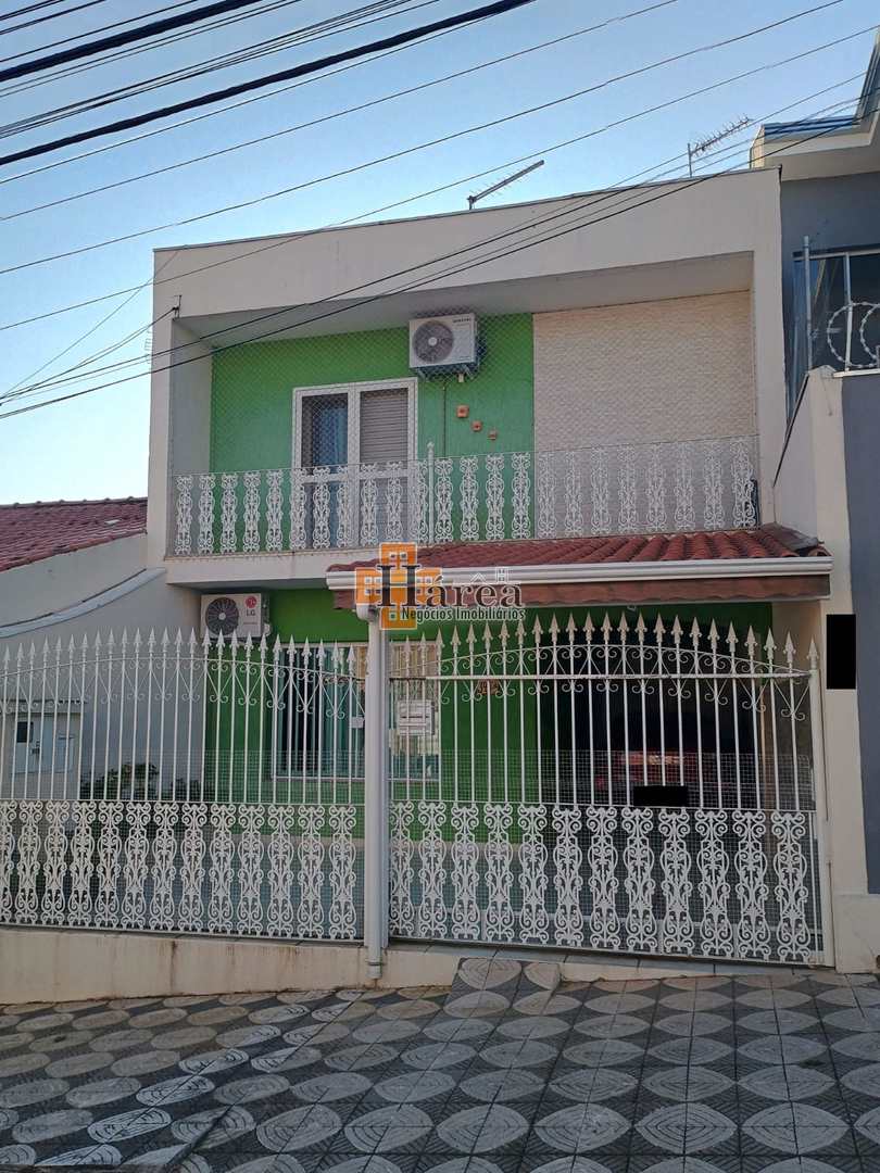 Sobrado à venda com 2 quartos, 128m² - Foto 1