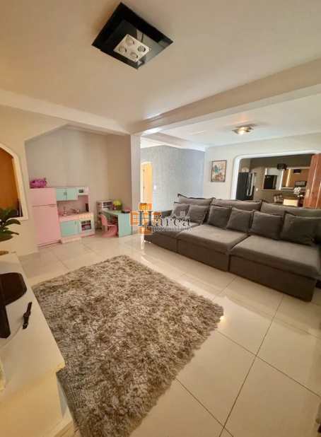 Sobrado à venda com 3 quartos, 207m² - Foto 3