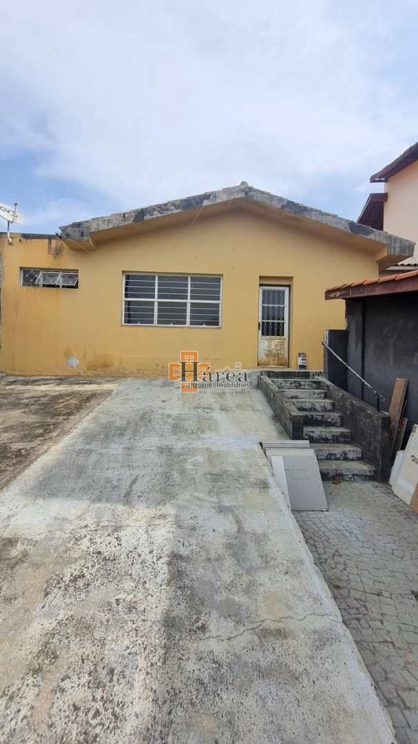 Casa para alugar com 2 quartos, 125m² - Foto 1