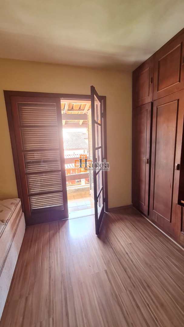 Casa à venda com 3 quartos, 210m² - Foto 10