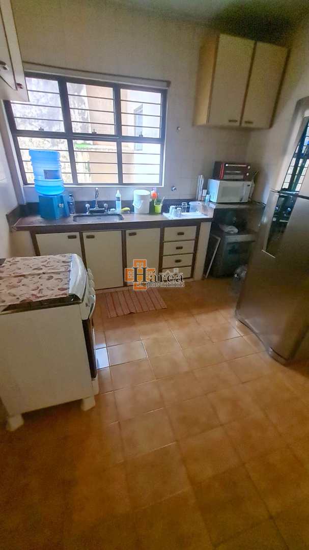 Casa à venda com 3 quartos, 210m² - Foto 22