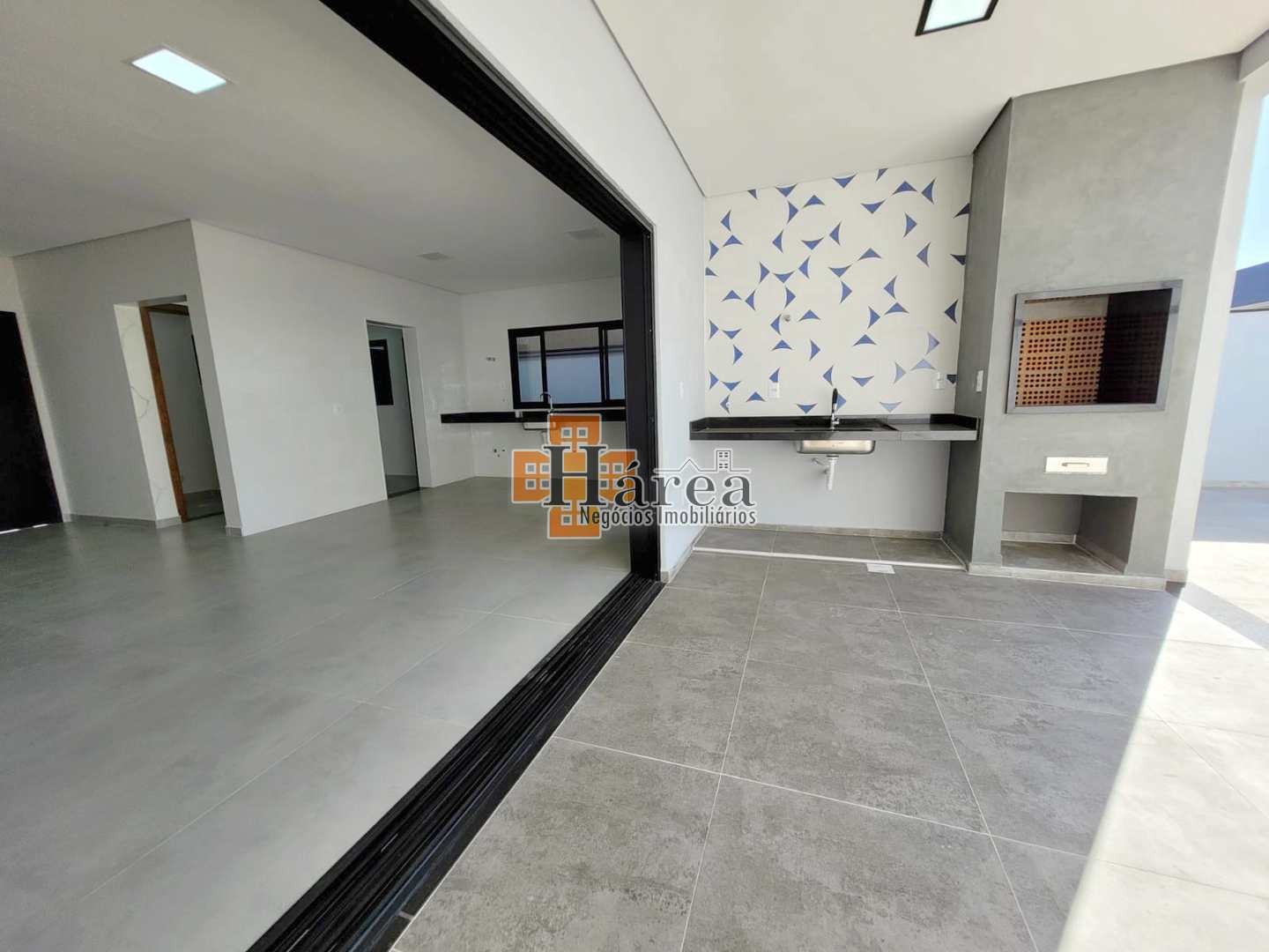 Sobrado à venda com 3 quartos, 218m² - Foto 3