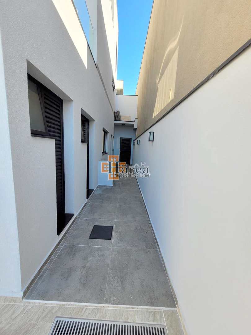 Sobrado à venda com 3 quartos, 218m² - Foto 11