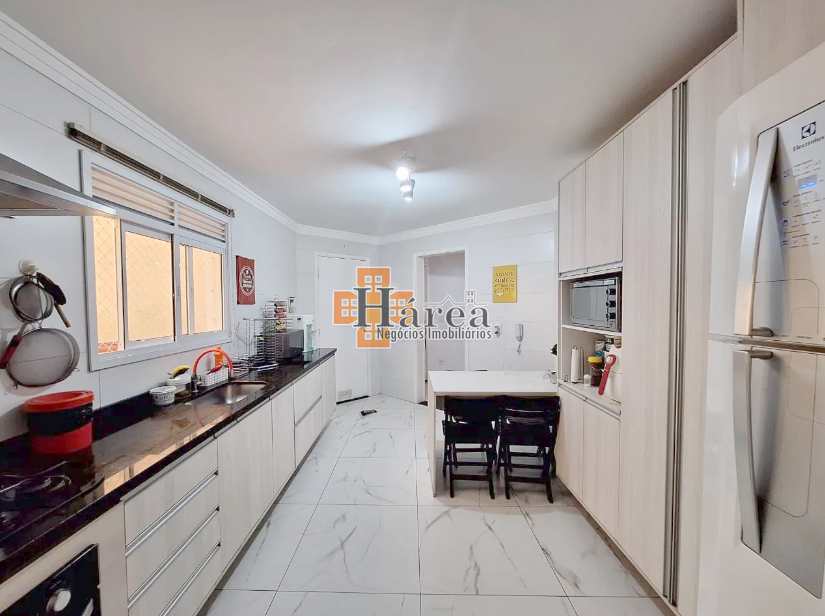 Apartamento à venda com 3 quartos, 119m² - Foto 4