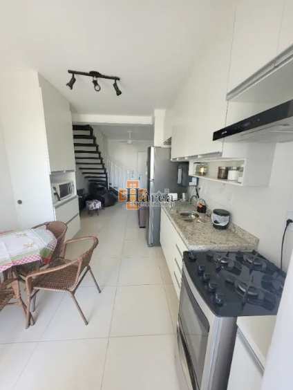 Apartamento à venda com 2 quartos, 110m² - Foto 2