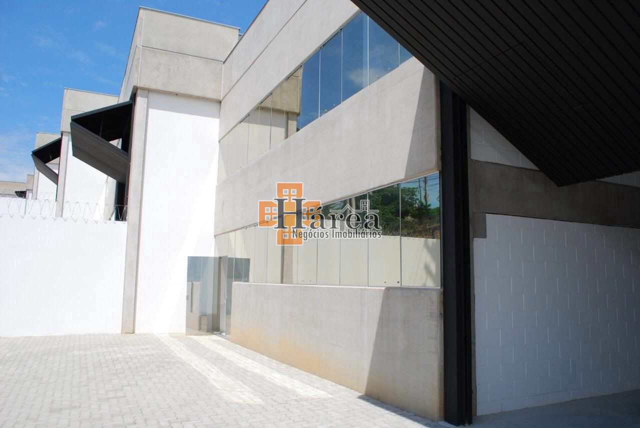 Depósito-Galpão-Armazém para alugar, 700m² - Foto 2