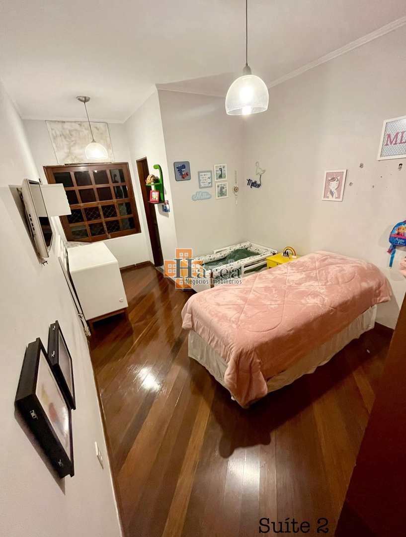 Sobrado à venda com 3 quartos, 240m² - Foto 21